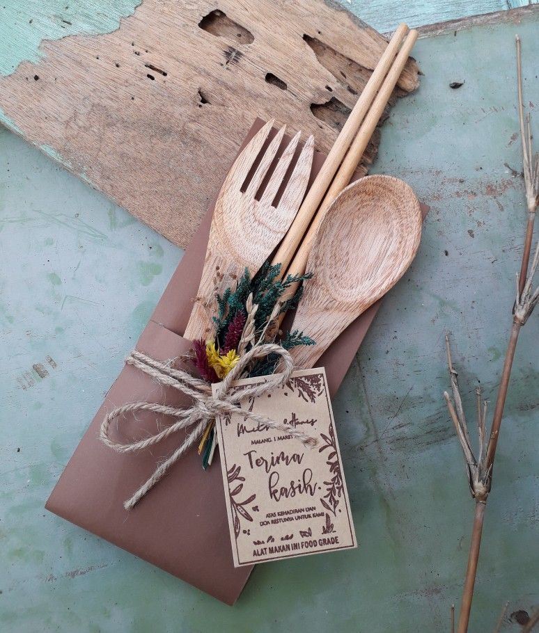 Souvenir Kayu